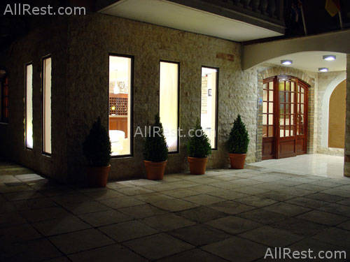 Oasis Hotel 4